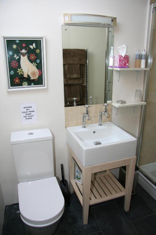 Gasthaus T'S At Lower Rudloe Farm Corsham Zimmer foto